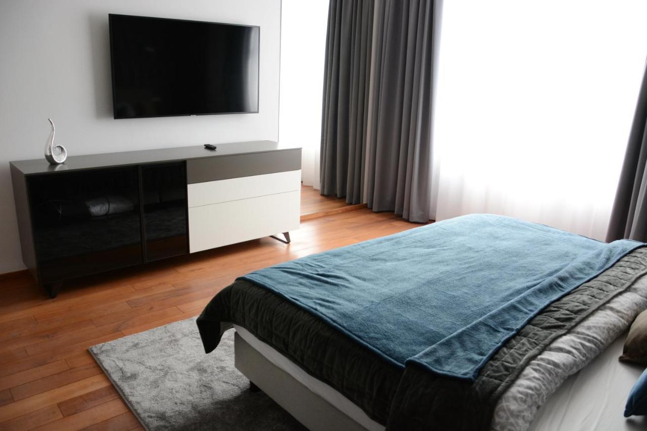 Premium Apartment Near Banska Bystrica Square With Two Big Bedrooms מראה חיצוני תמונה
