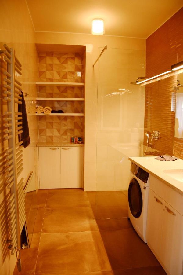 Premium Apartment Near Banska Bystrica Square With Two Big Bedrooms מראה חיצוני תמונה