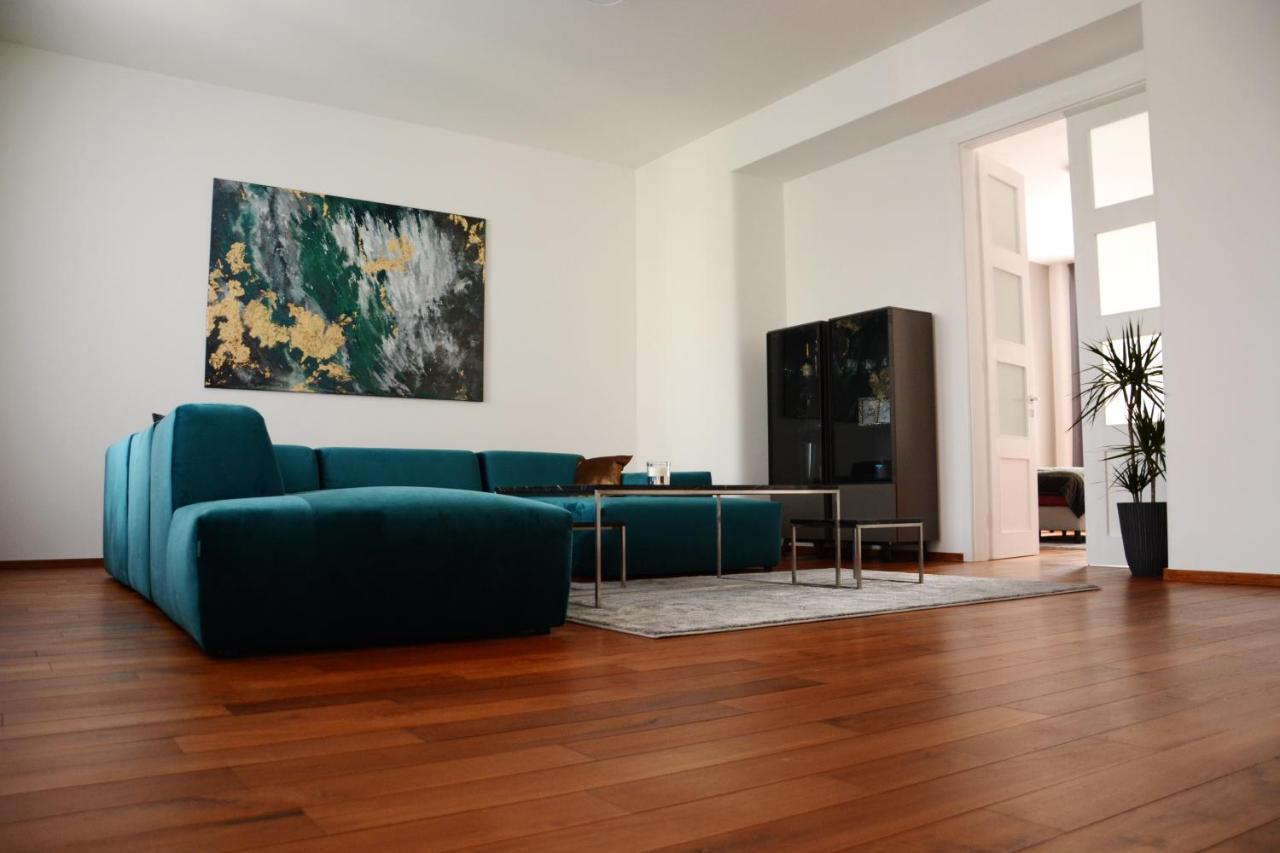 Premium Apartment Near Banska Bystrica Square With Two Big Bedrooms מראה חיצוני תמונה