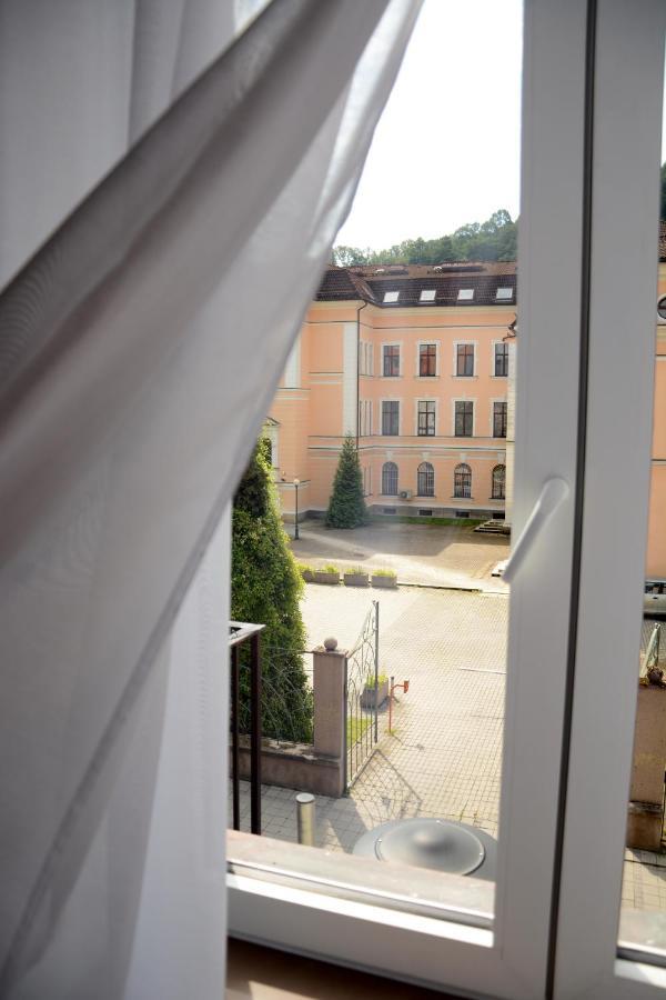 Premium Apartment Near Banska Bystrica Square With Two Big Bedrooms מראה חיצוני תמונה