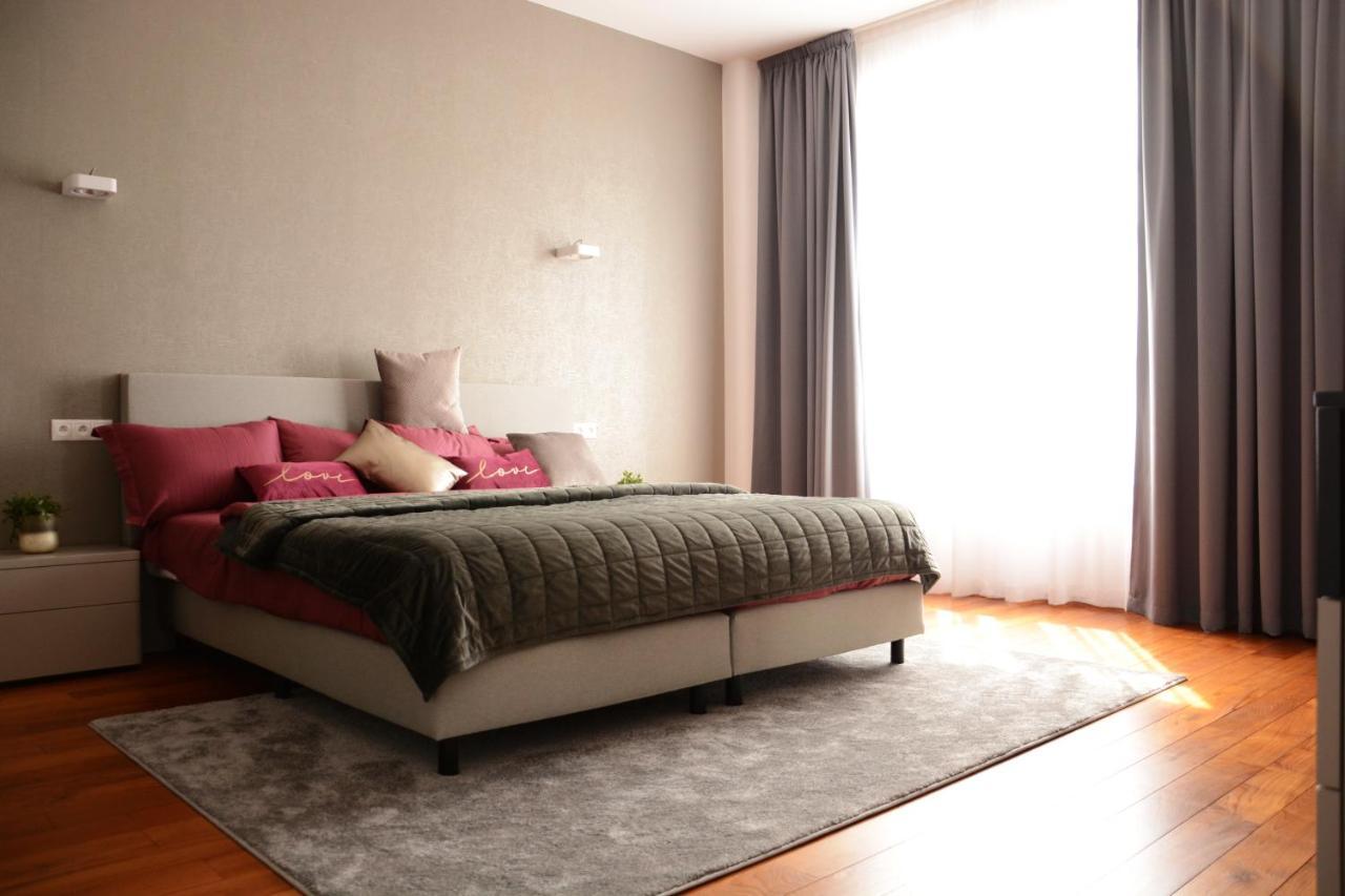 Premium Apartment Near Banska Bystrica Square With Two Big Bedrooms מראה חיצוני תמונה