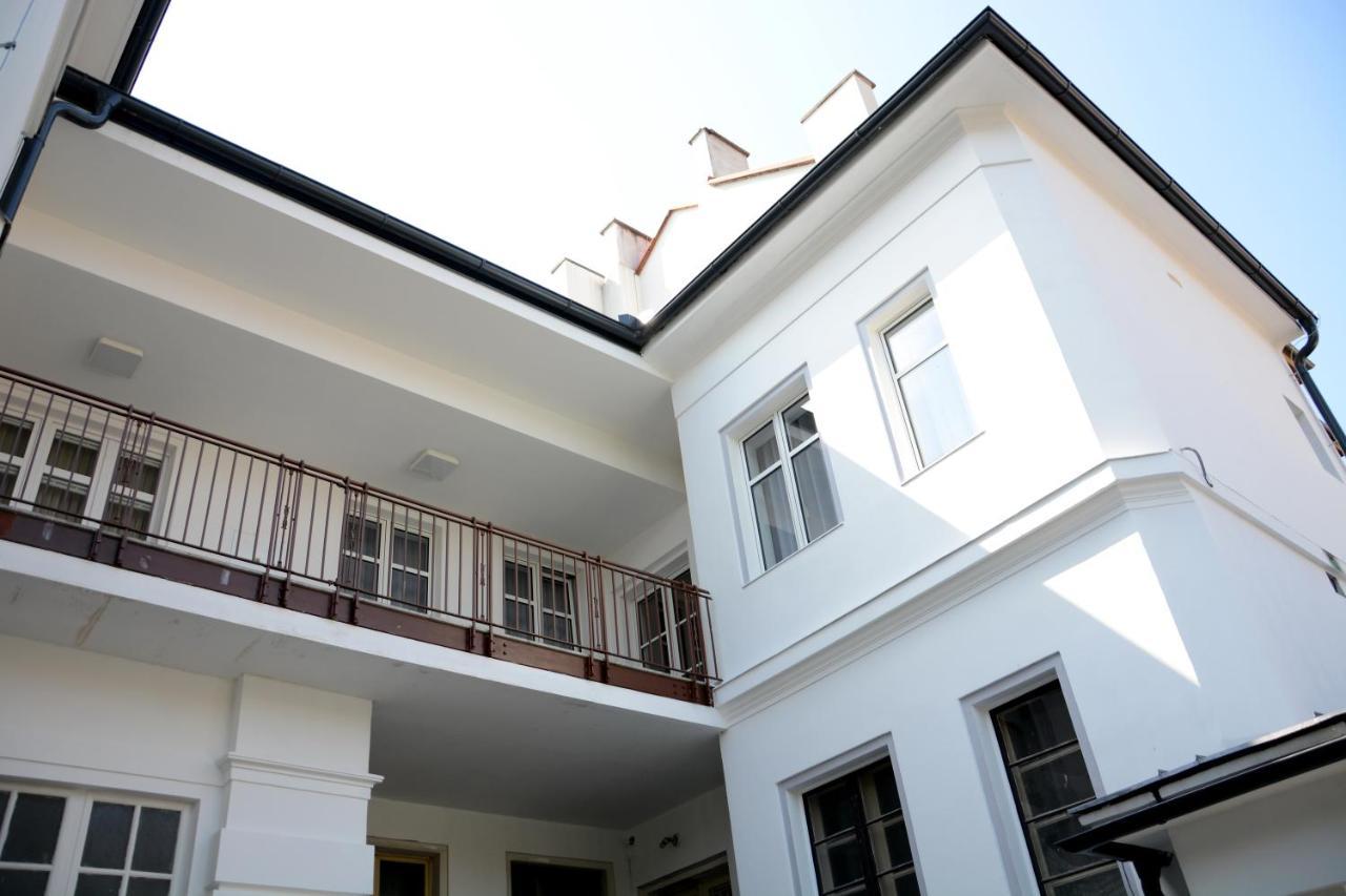 Premium Apartment Near Banska Bystrica Square With Two Big Bedrooms מראה חיצוני תמונה